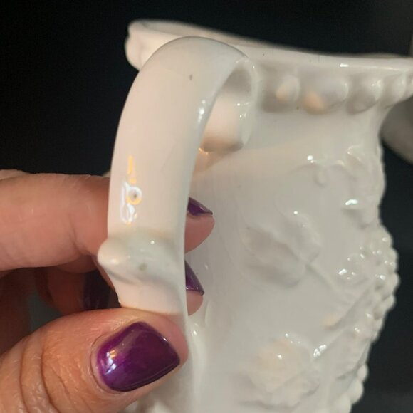 Vintage Sonsco Porcelain Grape Cluster Measuring Cups with Handles Set of 4 - Picture 9 of 11